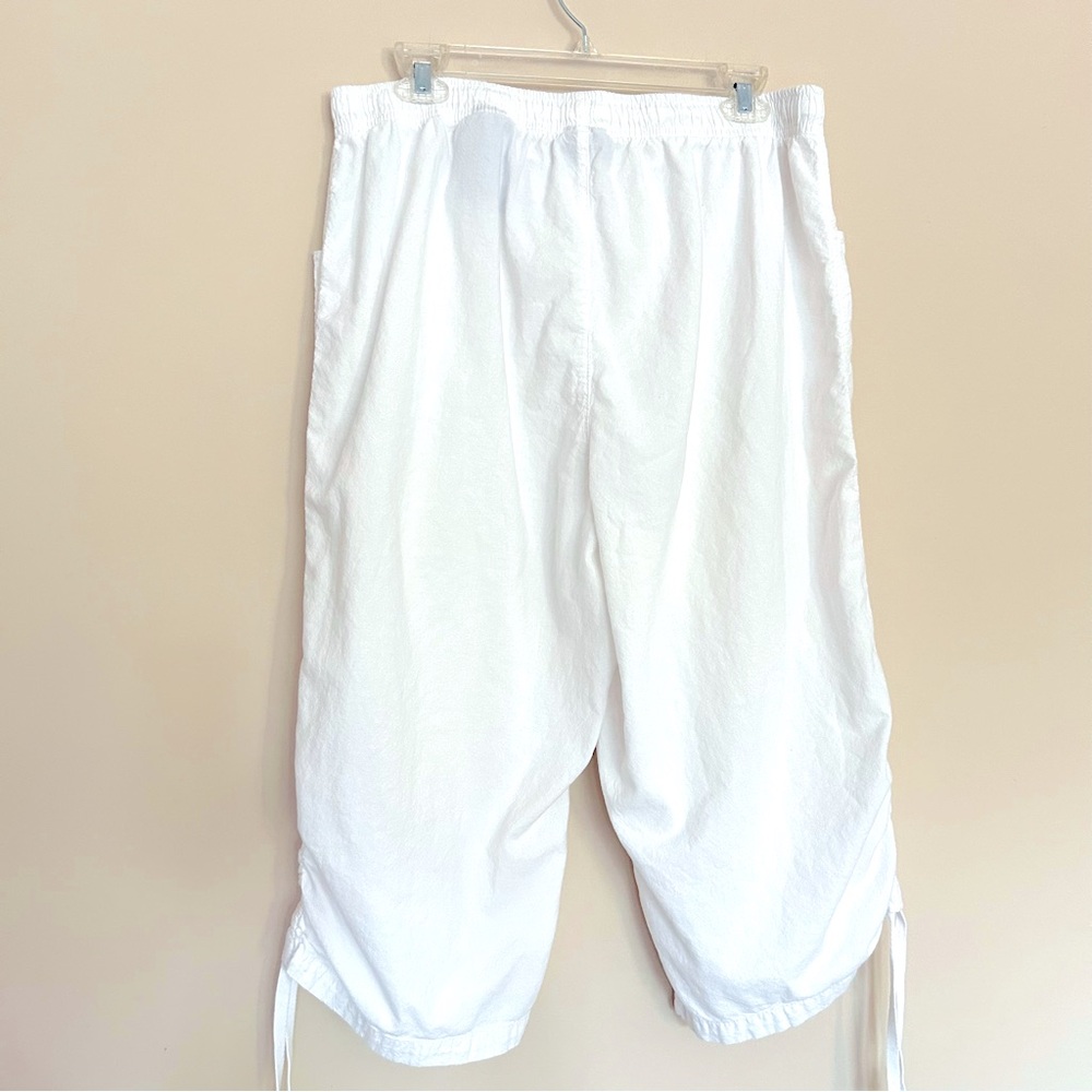 Erika Women’s White Cotton Summer Capri Pants - Picture 5 of 6